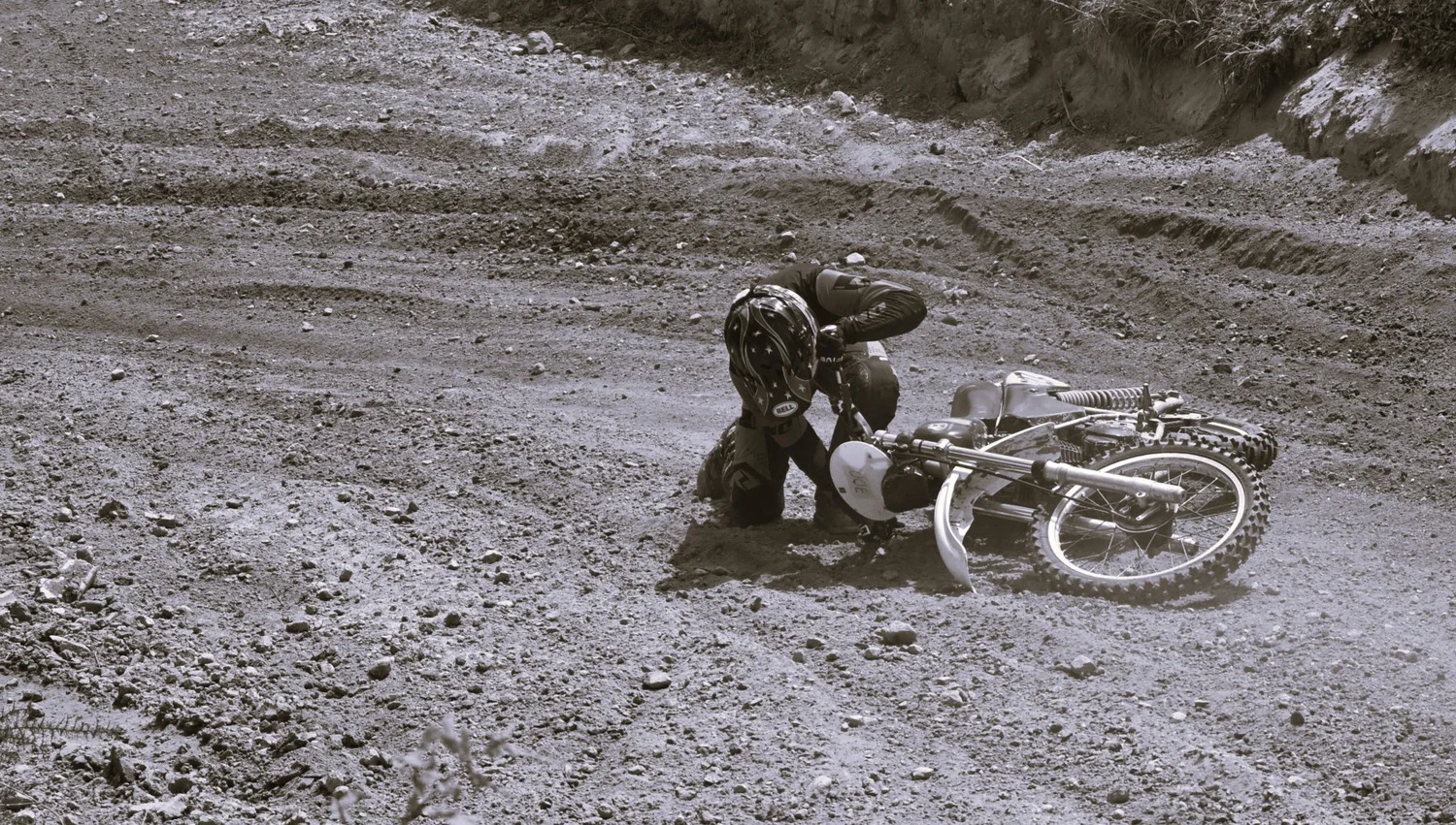 BIGNAN (56) MOTOCROSS 100% MOTOS ANCIENNES FFM LES 9 ET 10 MAI 2026.