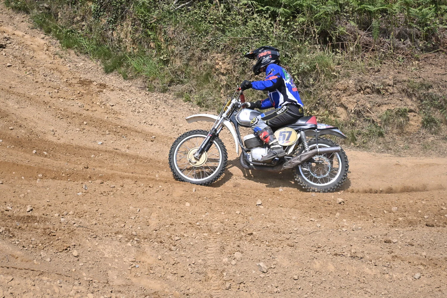 BIGNAN (56) MOTOCROSS 100% MOTOS ANCIENNES FFM LES 9 ET 10 MAI 2026.
