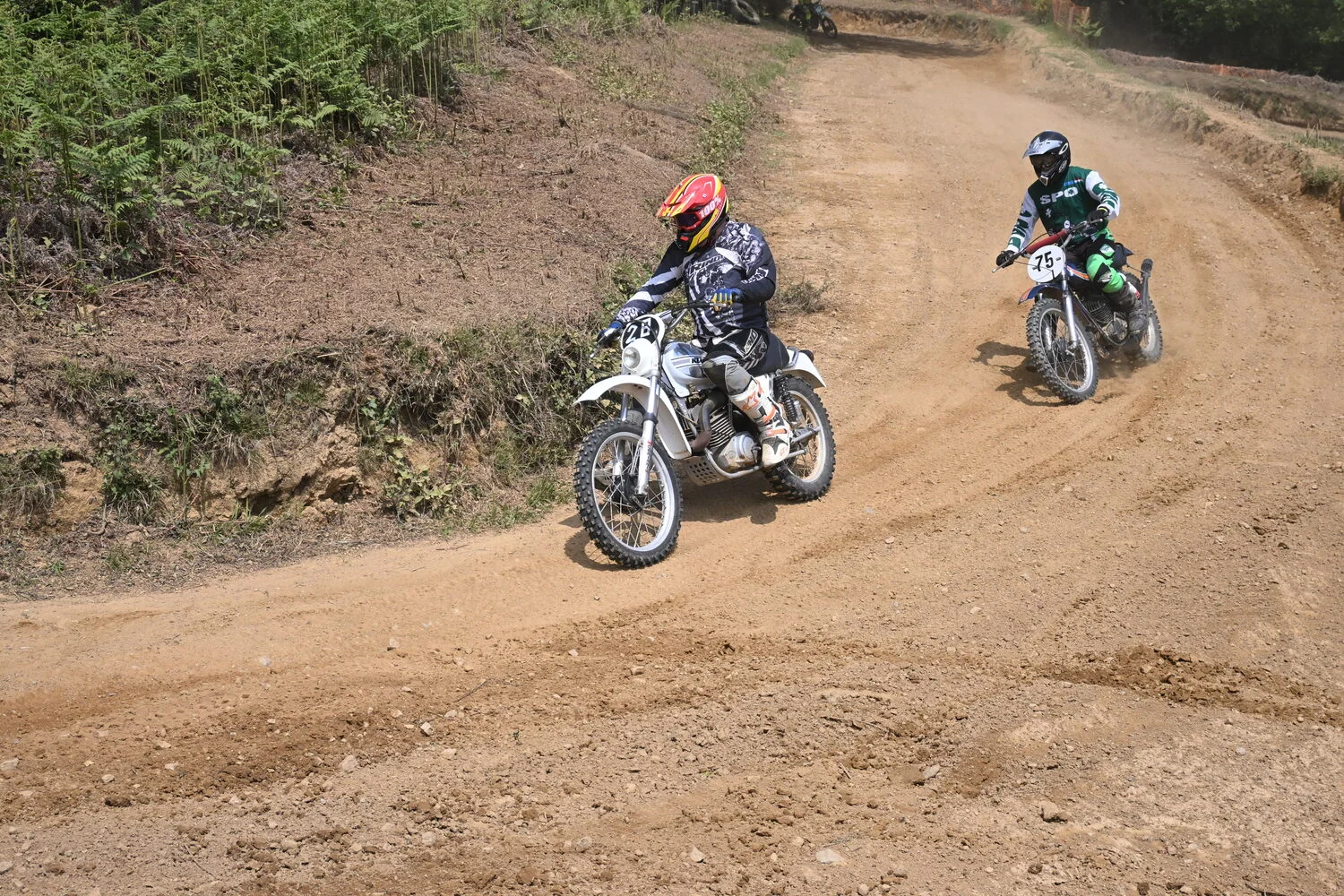 BIGNAN (56) MOTOCROSS 100% MOTOS ANCIENNES FFM LES 9 ET 10 MAI 2026.