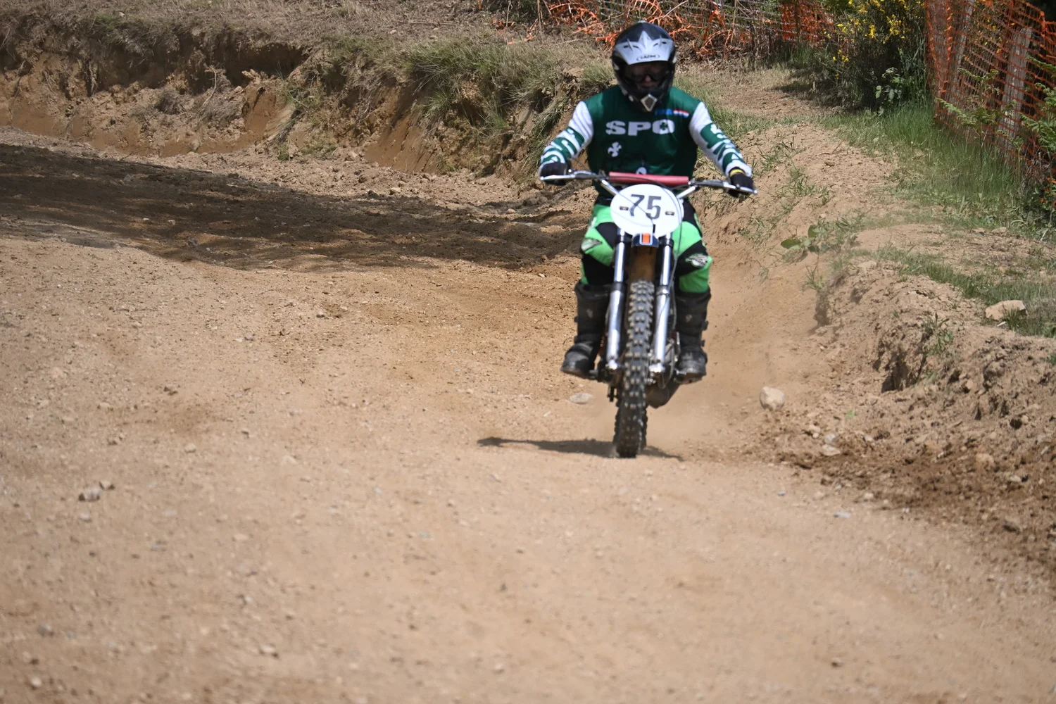 BIGNAN (56) MOTOCROSS 100% MOTOS ANCIENNES FFM LES 9 ET 10 MAI 2026.