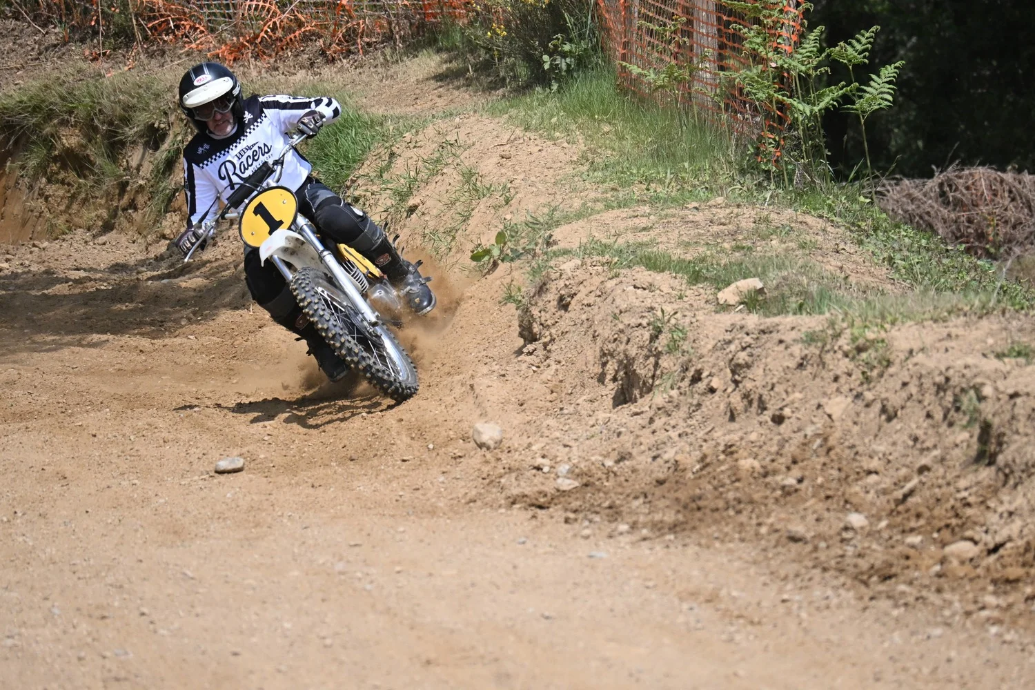 BIGNAN (56) MOTOCROSS 100% MOTOS ANCIENNES FFM LES 9 ET 10 MAI 2026.