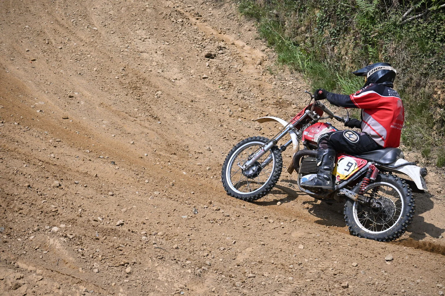BIGNAN (56) MOTOCROSS 100% MOTOS ANCIENNES FFM LES 9 ET 10 MAI 2026.