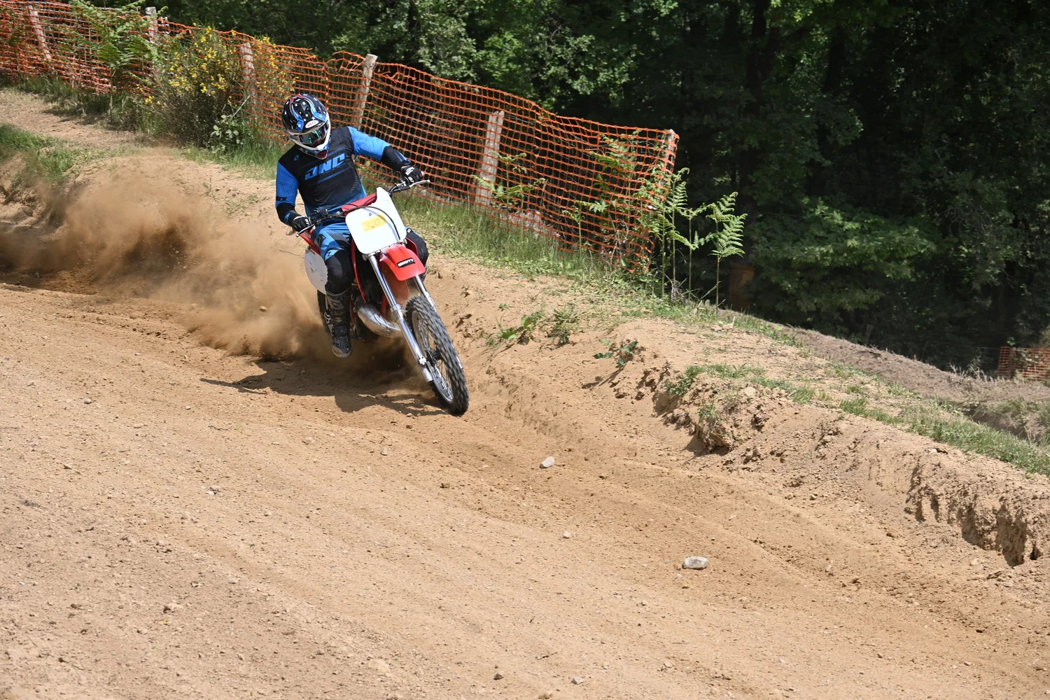 BIGNAN (56) MOTOCROSS 100% MOTOS ANCIENNES FFM LES 9 ET 10 MAI 2026.