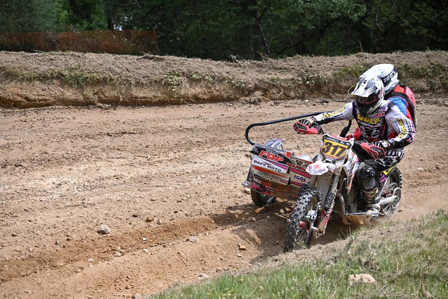 BIGNAN (56) MOTOCROSS 100% MOTOS ANCIENNES FFM LES 9 ET 10 MAI 2026.