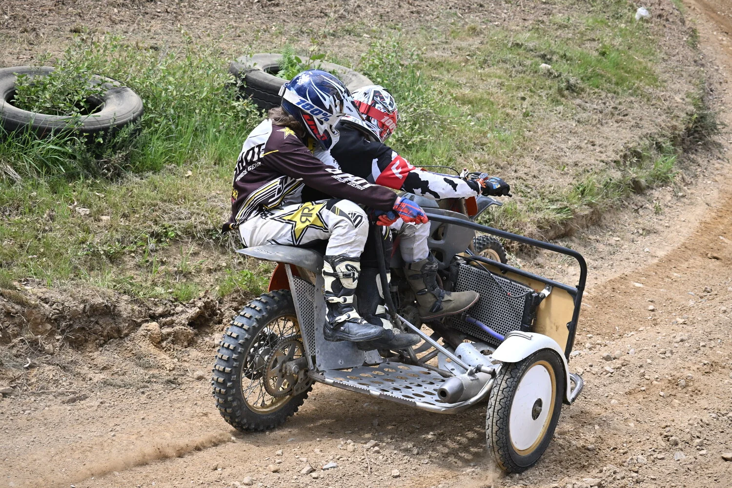 BIGNAN (56) MOTOCROSS 100% MOTOS ANCIENNES FFM LES 9 ET 10 MAI 2026.
