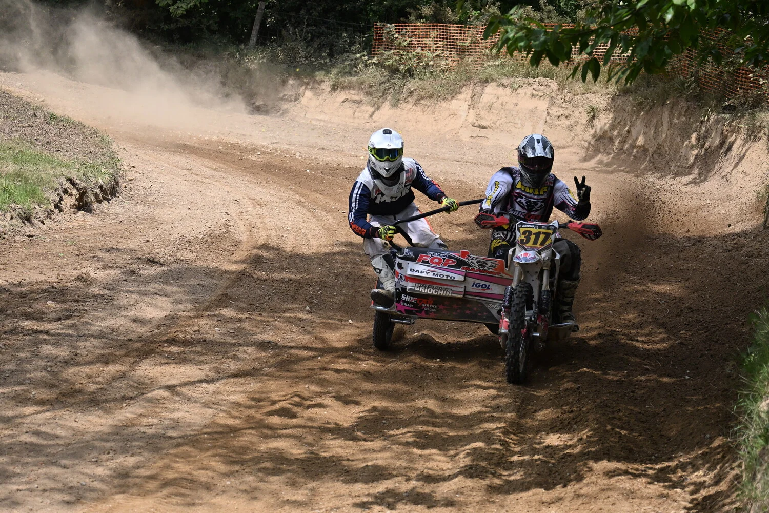 BIGNAN (56) MOTOCROSS 100% MOTOS ANCIENNES FFM LES 9 ET 10 MAI 2026.