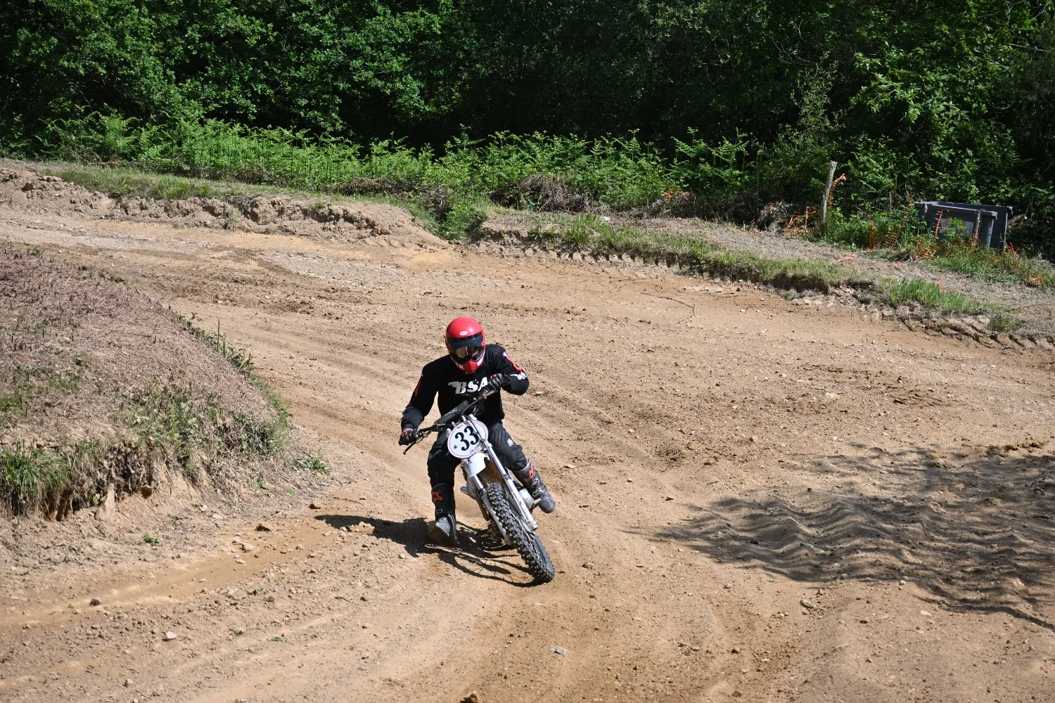 BIGNAN (56) MOTOCROSS 100% MOTOS ANCIENNES FFM LES 9 ET 10 MAI 2026.